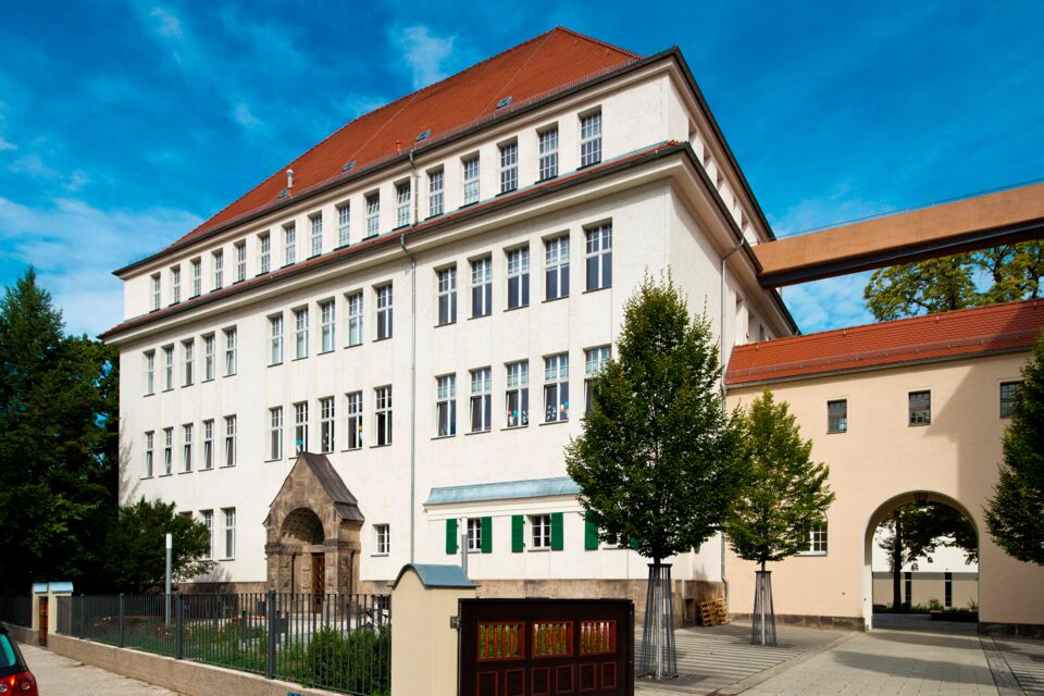 56. Oberschule Dresden - Außenansicht Altbau - Dresden- RiegerArchitektur